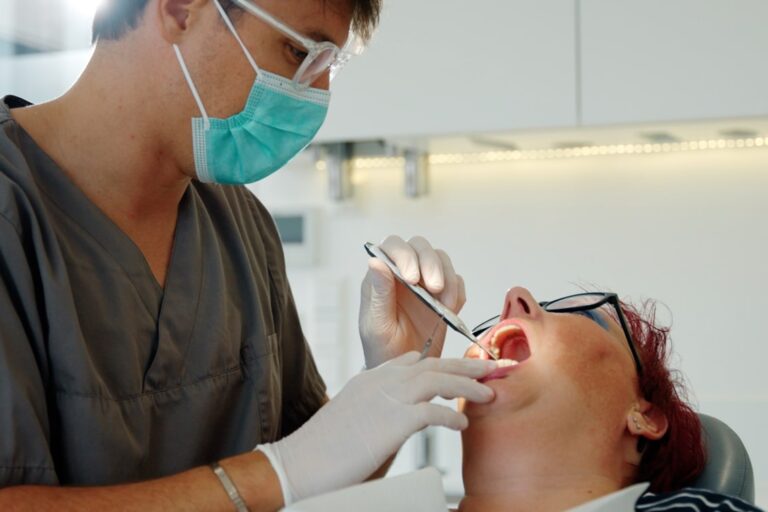 Zahnarztpraxis WEISS32 Stuttgart-Degerloch