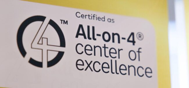 All-on-4® Festsitzender Zahnersatz an nur einem Tag – im 3-fach ausgezeichneten WEISS32 Excellence Center-min